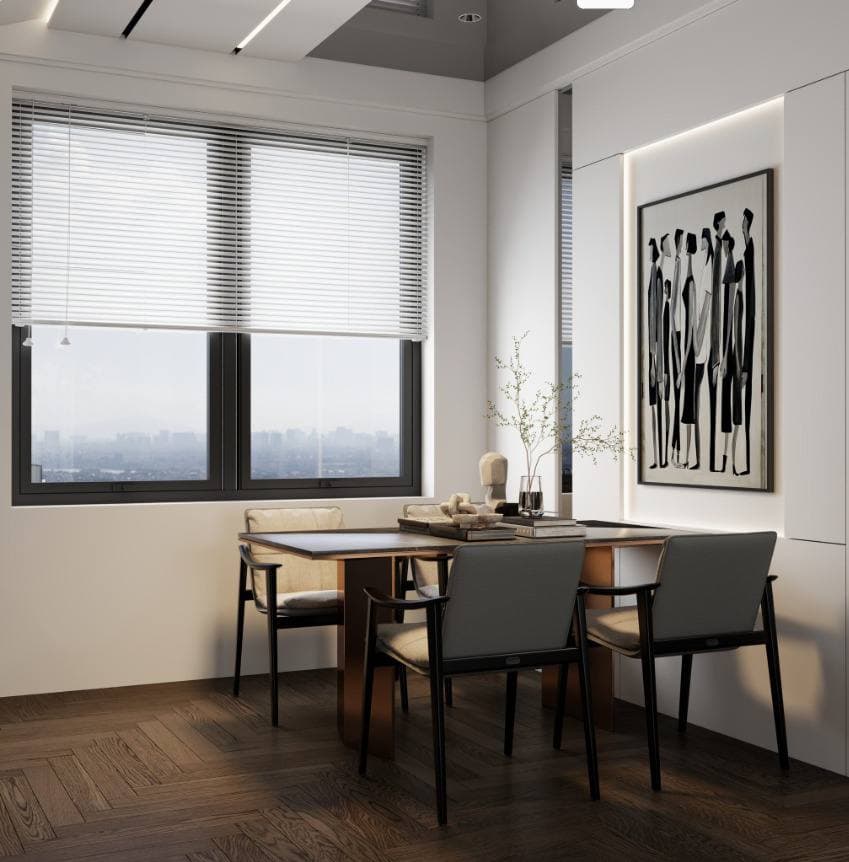 Şehir manzaralı pencere önünde kurulu modern yemek masası